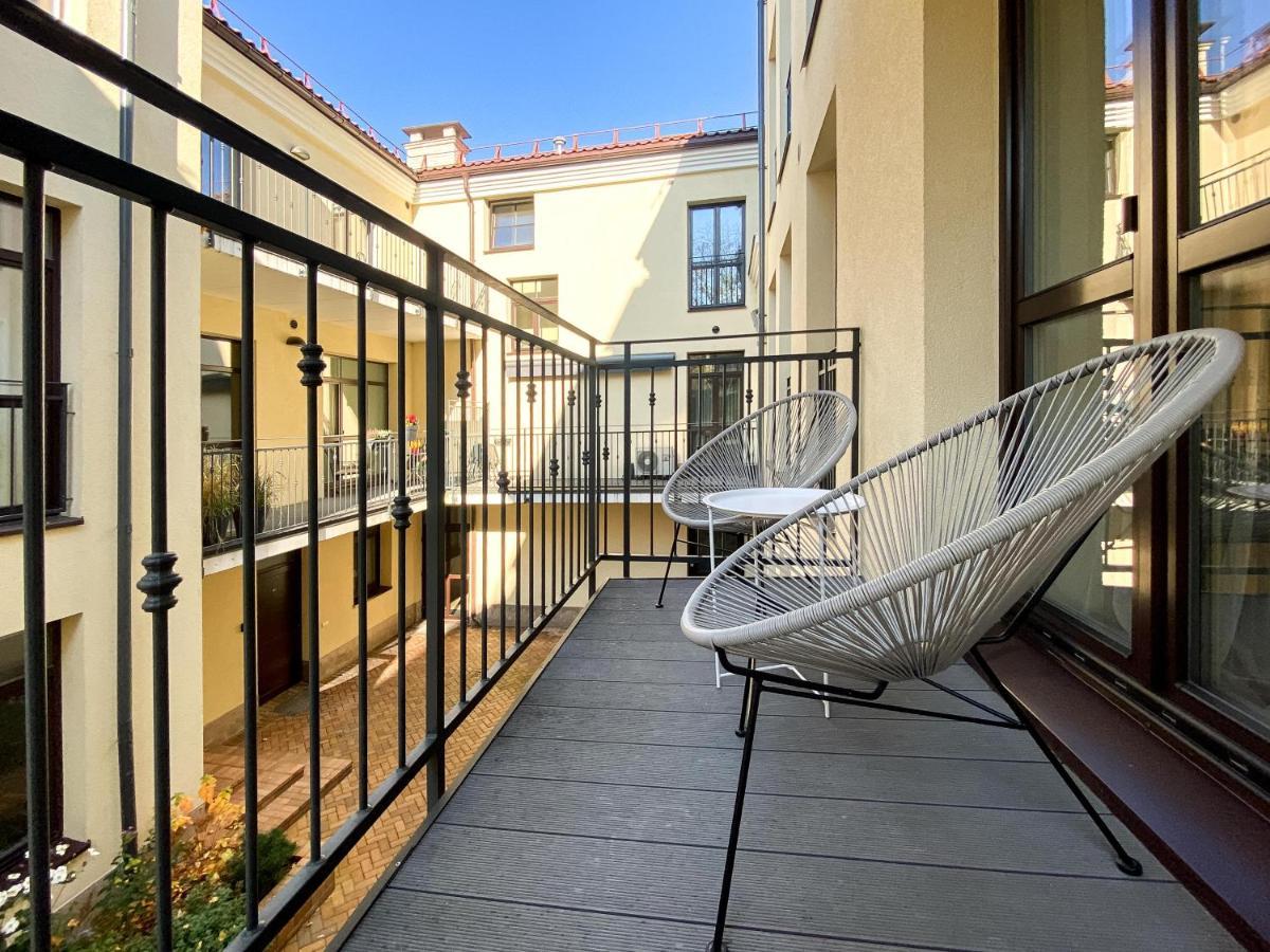 Cohost I Oldtown 60M2 Apt W-Garage Parking, Balcony & Self Check-In VNO Dış mekan fotoğraf