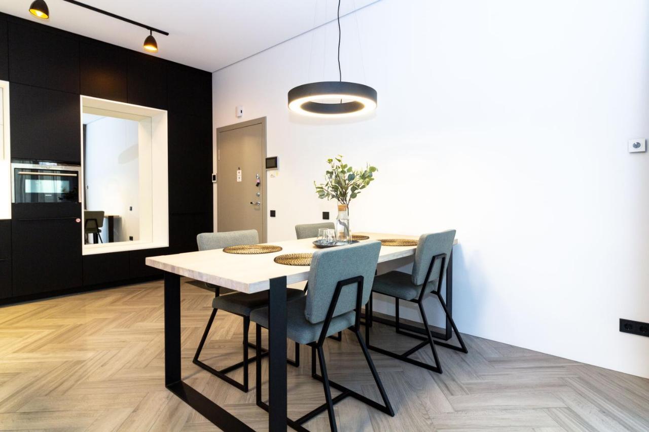 Cohost I Oldtown 60M2 Apt W-Garage Parking, Balcony & Self Check-In VNO Dış mekan fotoğraf