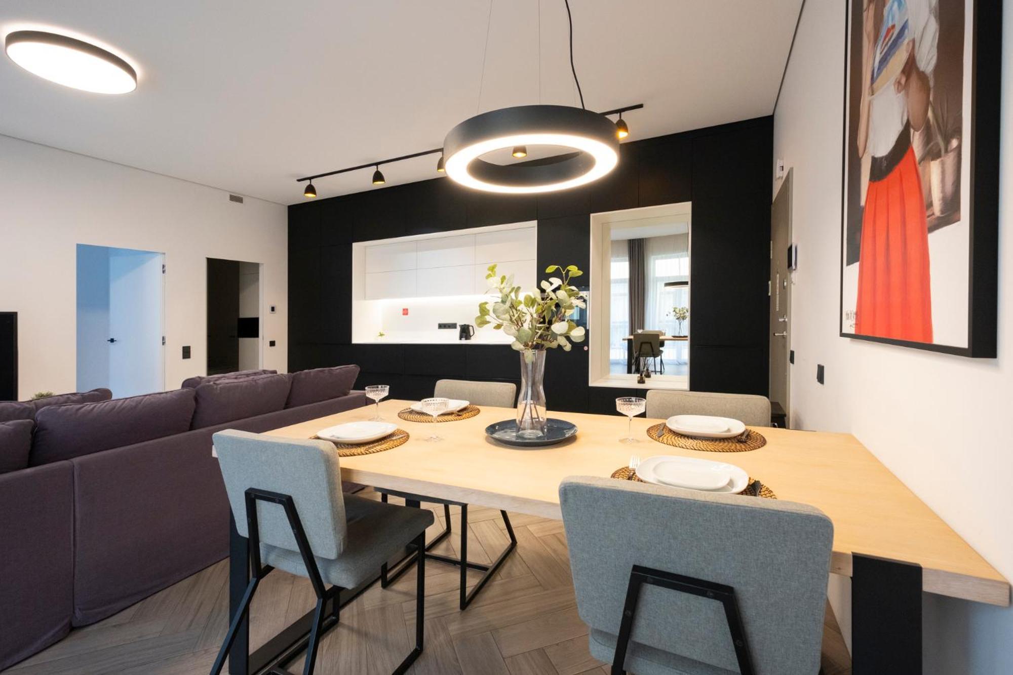 Cohost I Oldtown 60M2 Apt W-Garage Parking, Balcony & Self Check-In VNO Dış mekan fotoğraf