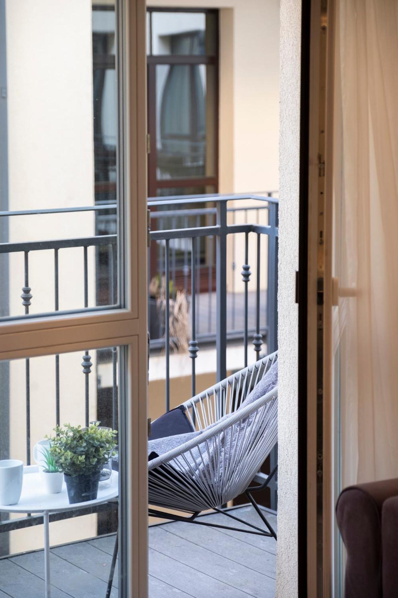 Cohost I Oldtown 60M2 Apt W-Garage Parking, Balcony & Self Check-In VNO Dış mekan fotoğraf